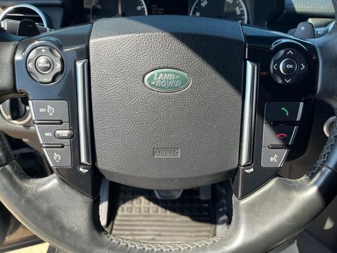 Used 2016 Land Rover LR4 HSE Silver Edition image 17