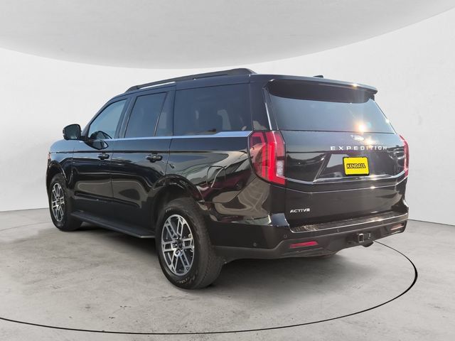 Certified 2025 Ford Expedition Active AWD/4WD image 7