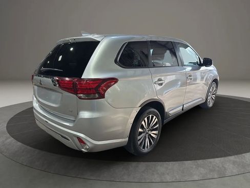 Used 2020 Mitsubishi Outlander SEL image 5