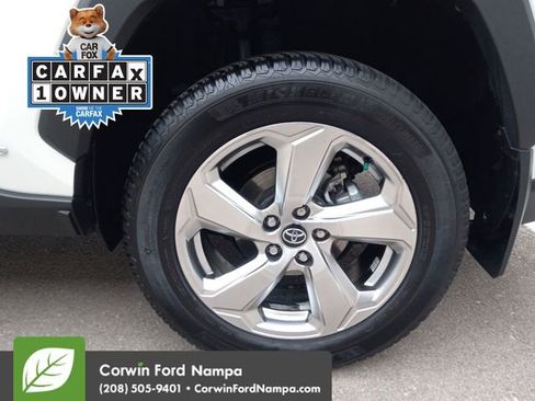 Used 2020 Toyota RAV4 Limited image 30