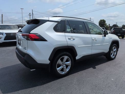 Used 2021 Toyota RAV4 XLE Premium AWD/4WD image 5