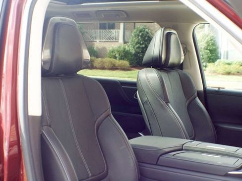 Used 2025 INFINITI QX80 Sensory AWD/4WD image 48