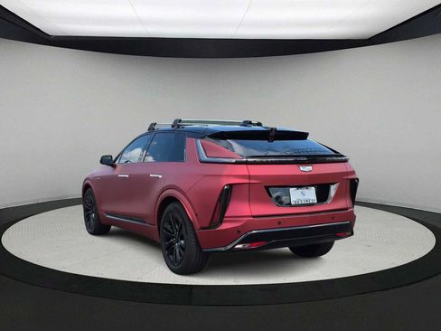 Used 2024 Cadillac Lyriq Luxury RWD image 6