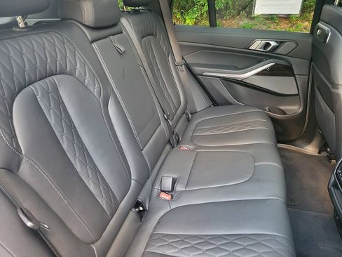 Used 2025 BMW X5 xDrive50e AWD/4WD image 11