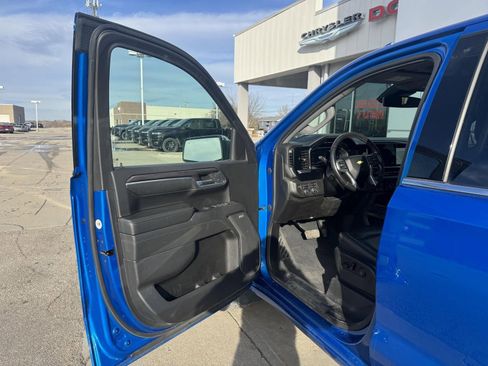 Used 2022 Chevrolet Silverado 1500 LTZ image 10