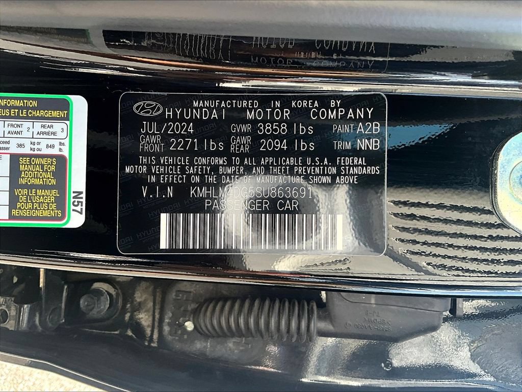 Certified 2025 Hyundai Elantra Sport FWD image 21