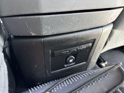 Used 2020 RAM 1500 Classic Warlock AWD/4WD image 35