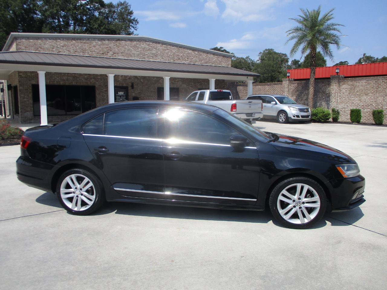 Used 2017 Volkswagen Jetta SEL FWD image 10