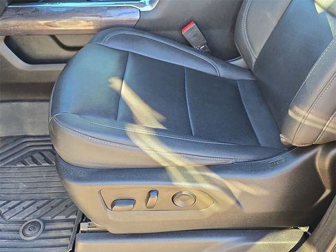 Used 2024 Chevrolet Silverado 2500 LTZ image 29