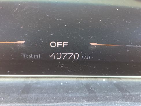 Certified 2024 BMW X5 xDrive40i w/ Premium Package image 32