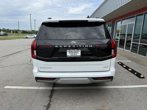 Used 2025 Ford Expedition Max Platinum AWD/4WD image 12