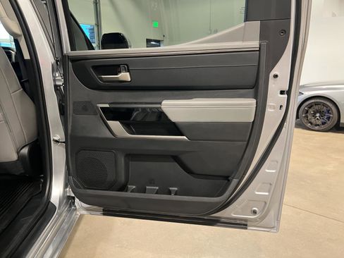 Used 2024 Toyota Tundra Limited image 36