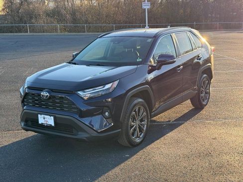 Certified 2023 Toyota RAV4 XLE Premium image 11