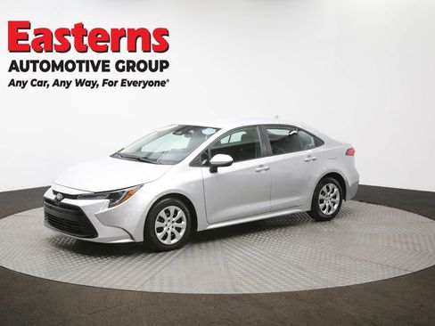 Used 2024 Toyota Corolla LE image 56