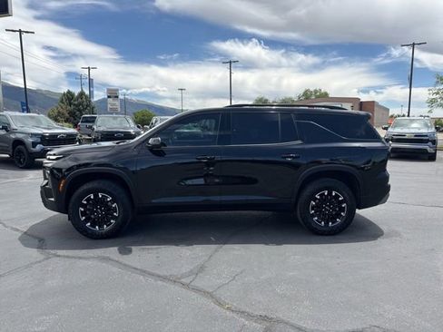 Used 2024 Chevrolet Traverse Z71 w/ Enhanced Driving Package AWD/4WD image 4