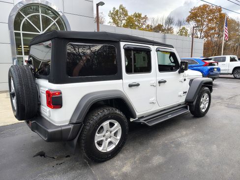 Certified 2023 Jeep Wrangler Sport S image 12