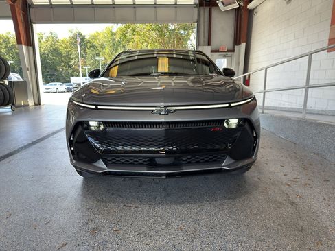 New 2026 Chevrolet Equinox EV RS image 25