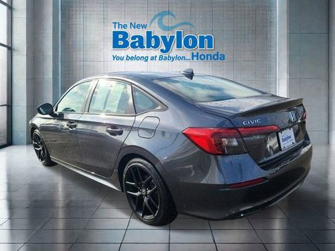 Used 2022 Honda Civic Sport image 3