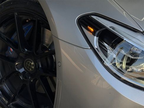 Used 2020 BMW M550i xDrive w/ Dynamic Handling Package image 22