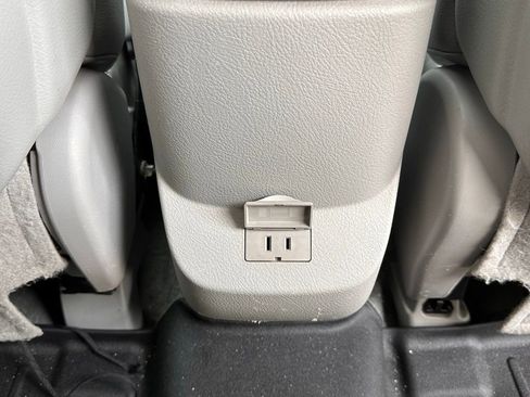 Used 2011 Toyota RAV4 Limited image 19