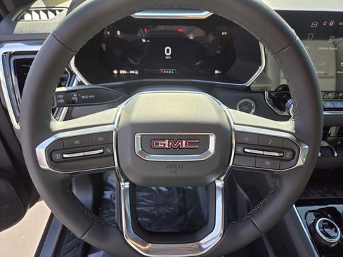 New 2025 GMC Canyon Elevation w/ Convenience Package image 10