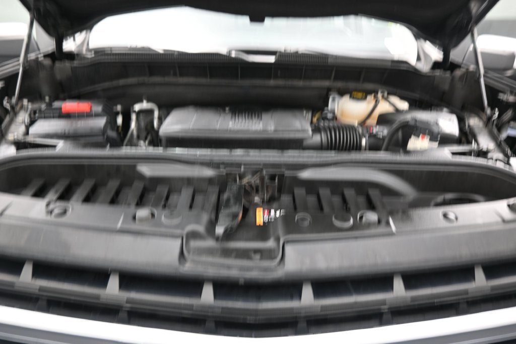 Used 2024 Chevrolet Silverado 1500 Custom w/ Turbomax Blackout Package RWD image 14