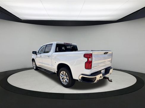 Used 2021 Chevrolet Silverado 1500 LTZ AWD/4WD image 5