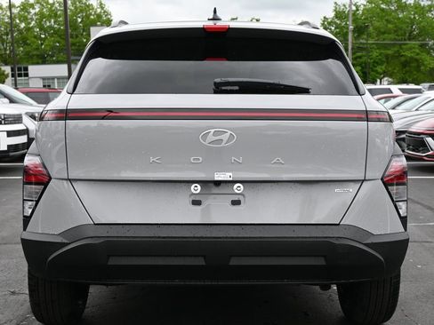 Certified 2025 Hyundai Kona SEL image 6