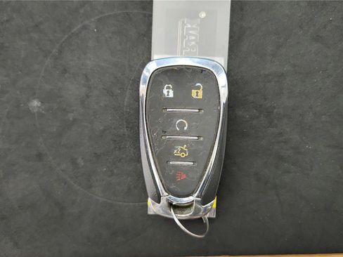 Used 2017 Chevrolet Cruze LT w/ Sun And Sound Package image 17