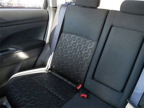 Used 2025 Mitsubishi Outlander Sport ES image 13