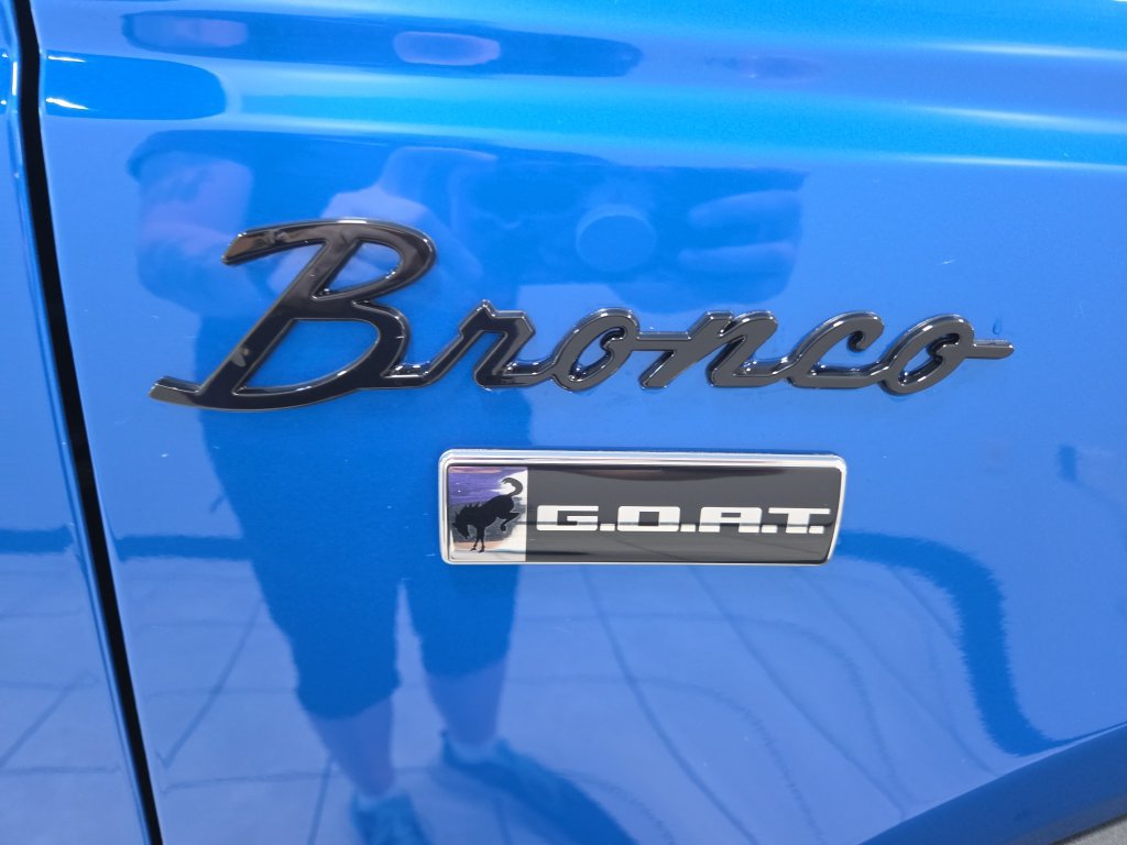Used 2023 Ford Bronco Outer Banks AWD/4WD image 16