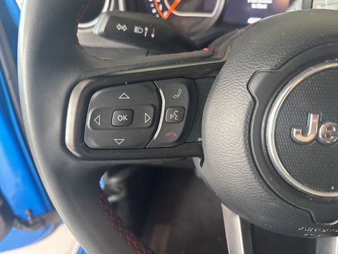 Used 2024 Jeep Wrangler Unlimited Rubicon AWD/4WD image 18