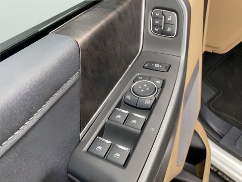 Used 2026 Ford F350 Lariat RWD image 18