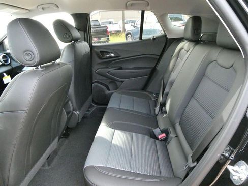 New 2026 Chevrolet Trax LT w/ Midnight Edition FWD image 14