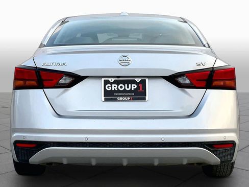 Used 2021 Nissan Altima 2.5 SV FWD image 4