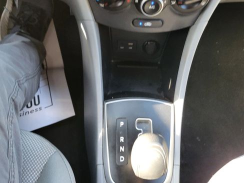 Used 2014 Hyundai Accent GLS image 10