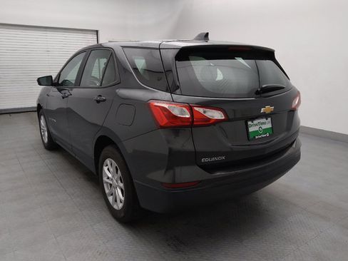 Used 2019 Chevrolet Equinox LS FWD image 5