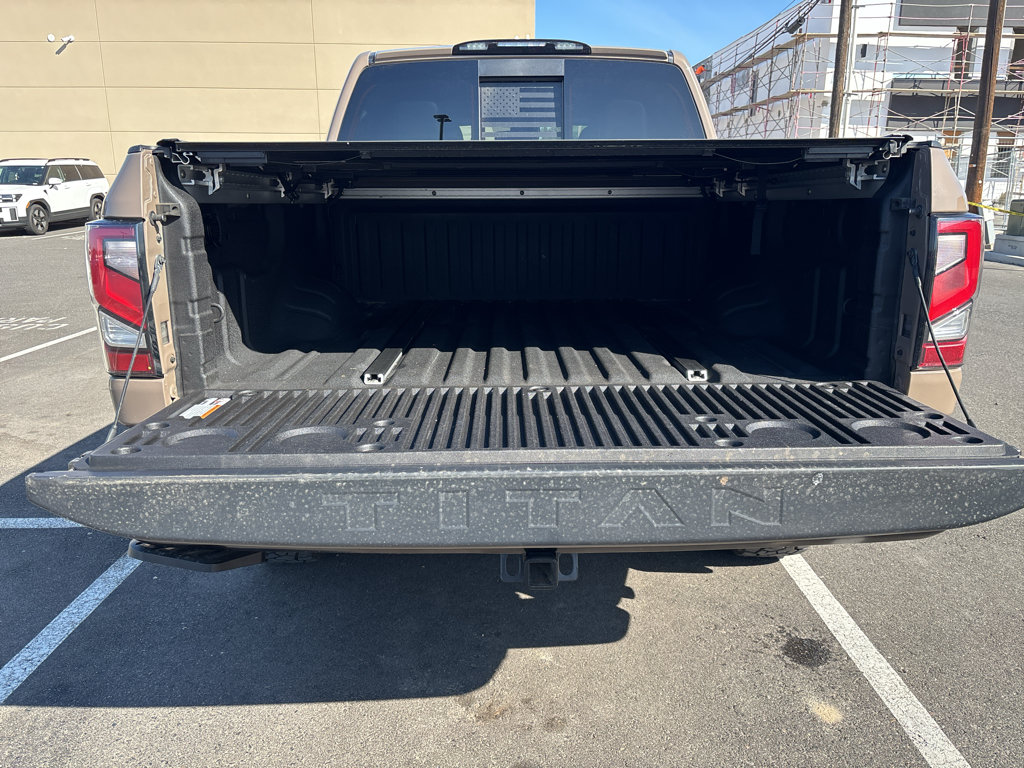 Used 2020 Nissan Titan PRO-4X w/ Pro-4x Convenience Package AWD/4WD image 6
