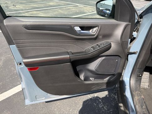 Used 2024 Ford Escape ST-Line w/ Tech Pack #1 FWD image 10