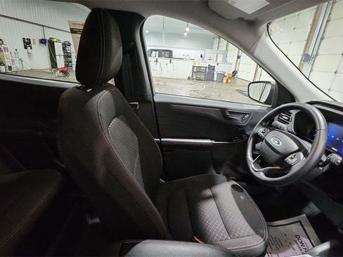 Used 2024 Ford Escape Active image 13