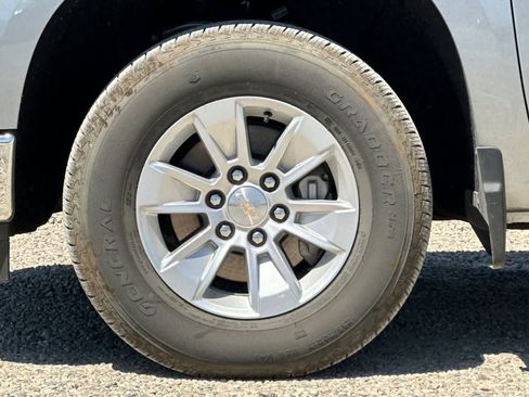 Used 2025 Chevrolet Silverado 1500 LT RWD image 12