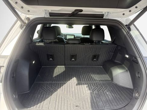 Used 2025 Chevrolet Equinox LT w/ Convenience Package II image 25