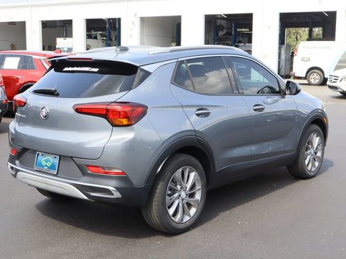 Certified 2022 Buick Encore GX Essence w/ Experience Buick Package FWD image 9