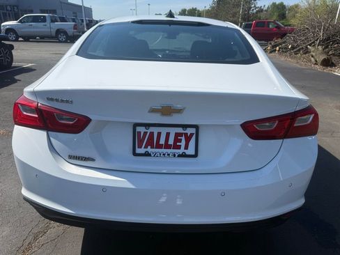 Used 2024 Chevrolet Malibu LS FWD image 4