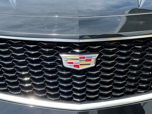Used 2023 Cadillac XT4 Sport w/ Cold Weather Package FWD image 38