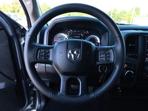 Used 2020 RAM 1500 Tradesman w/ Tradesman SXT Package RWD image 11