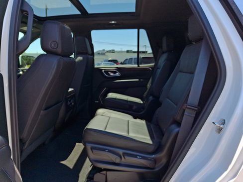 Used 2023 Chevrolet Tahoe High Country AWD/4WD image 10