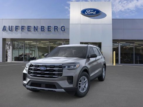 New 2026 Ford Explorer Active AWD/4WD image 2