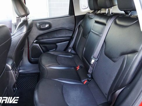 Used 2020 Jeep Compass Latitude image 31