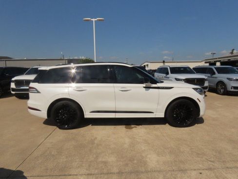 Used 2023 Lincoln Aviator Reserve w/ Jet Package RWD image 8